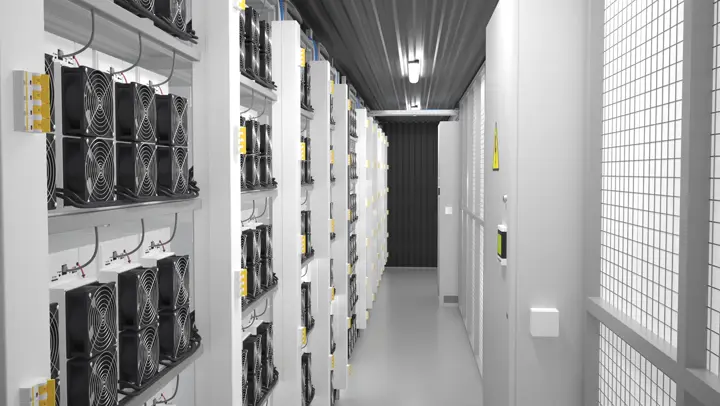 Машзал: стеллажи с ASIC