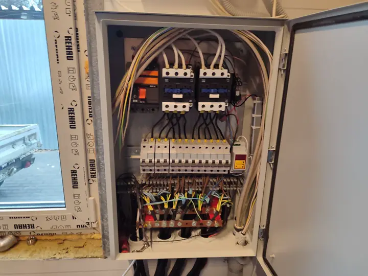 Электрощит контейнера